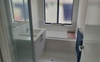 Spacious bathroom 