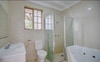 Main bathroom, huge bath to soak in.  xoxoxo 
