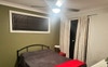 Room queen size bed 